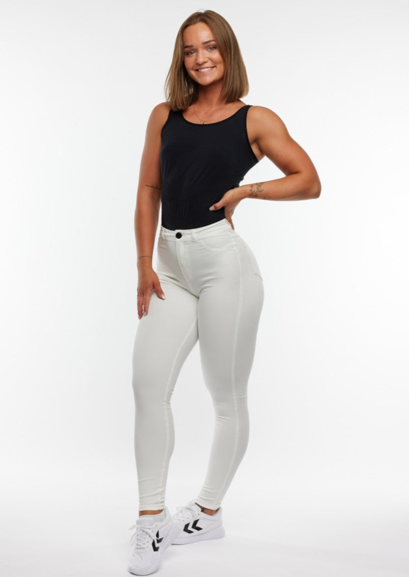 High Waist Denim Jeans - White - for kvinde - EMBRACE - Jeans